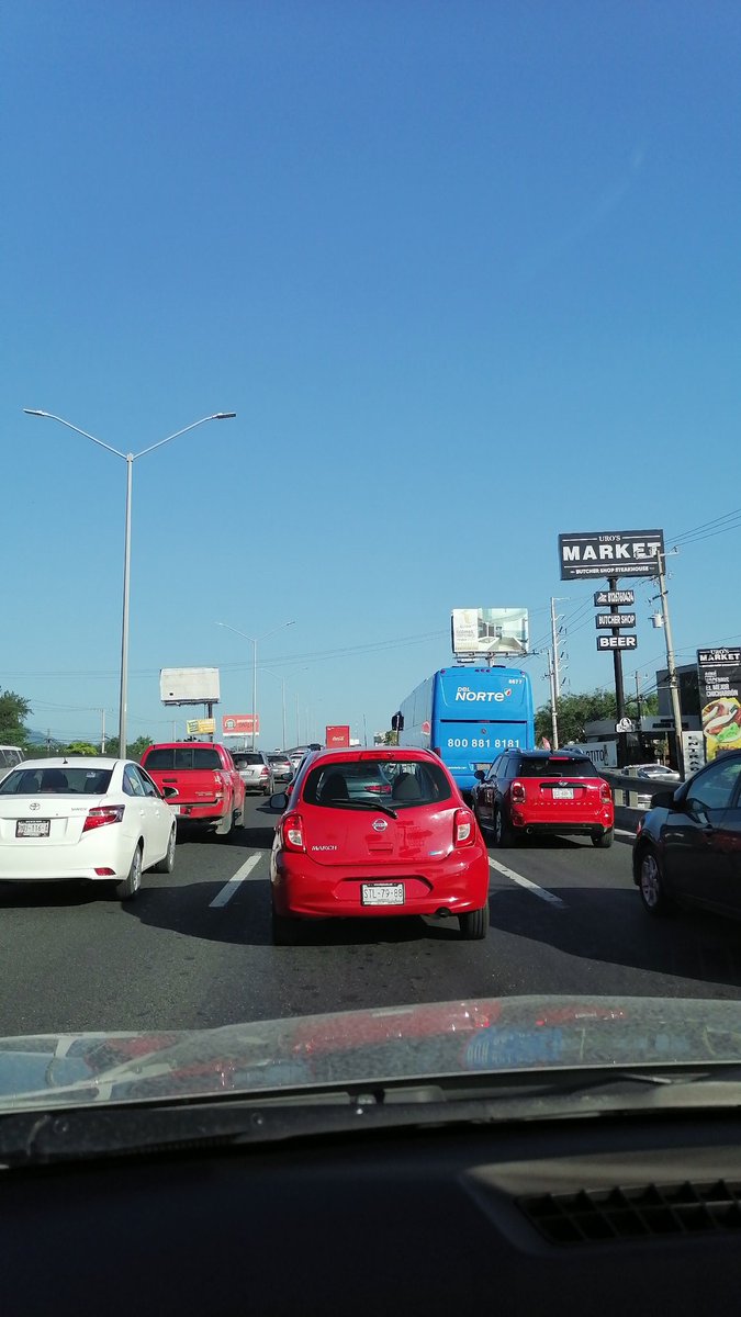 angelflorescvm's tweet photo. @Cicmty tráfico totalmente parado carretera nacional rumbo a Santiago a la altura del uro https://t.co/d6OKJj4nDo