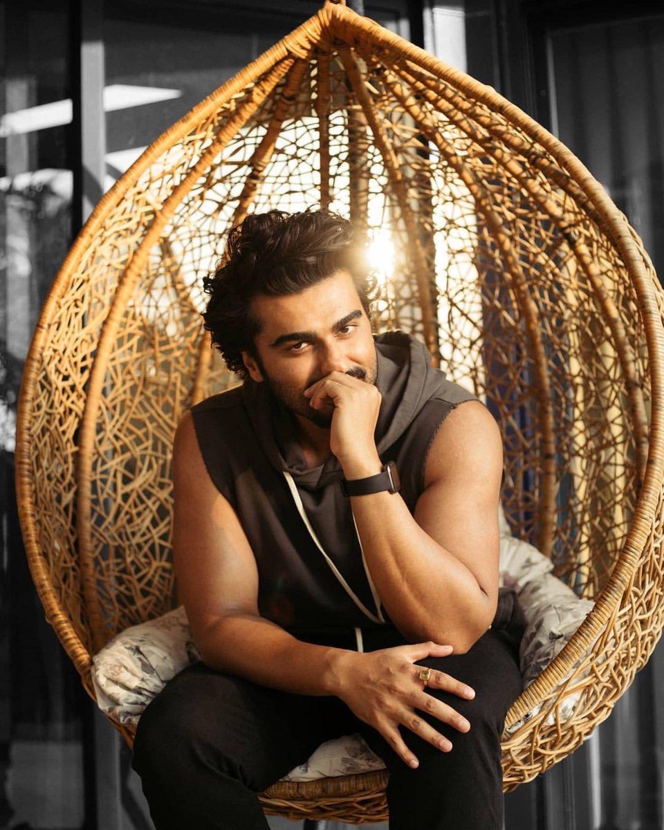 Bhoo_me's tweet photo. Happy Birthday @arjunk26 🎂❤️
#HappyBirthdayArjunKapoor https://t.co/0NJeWWpzVH
