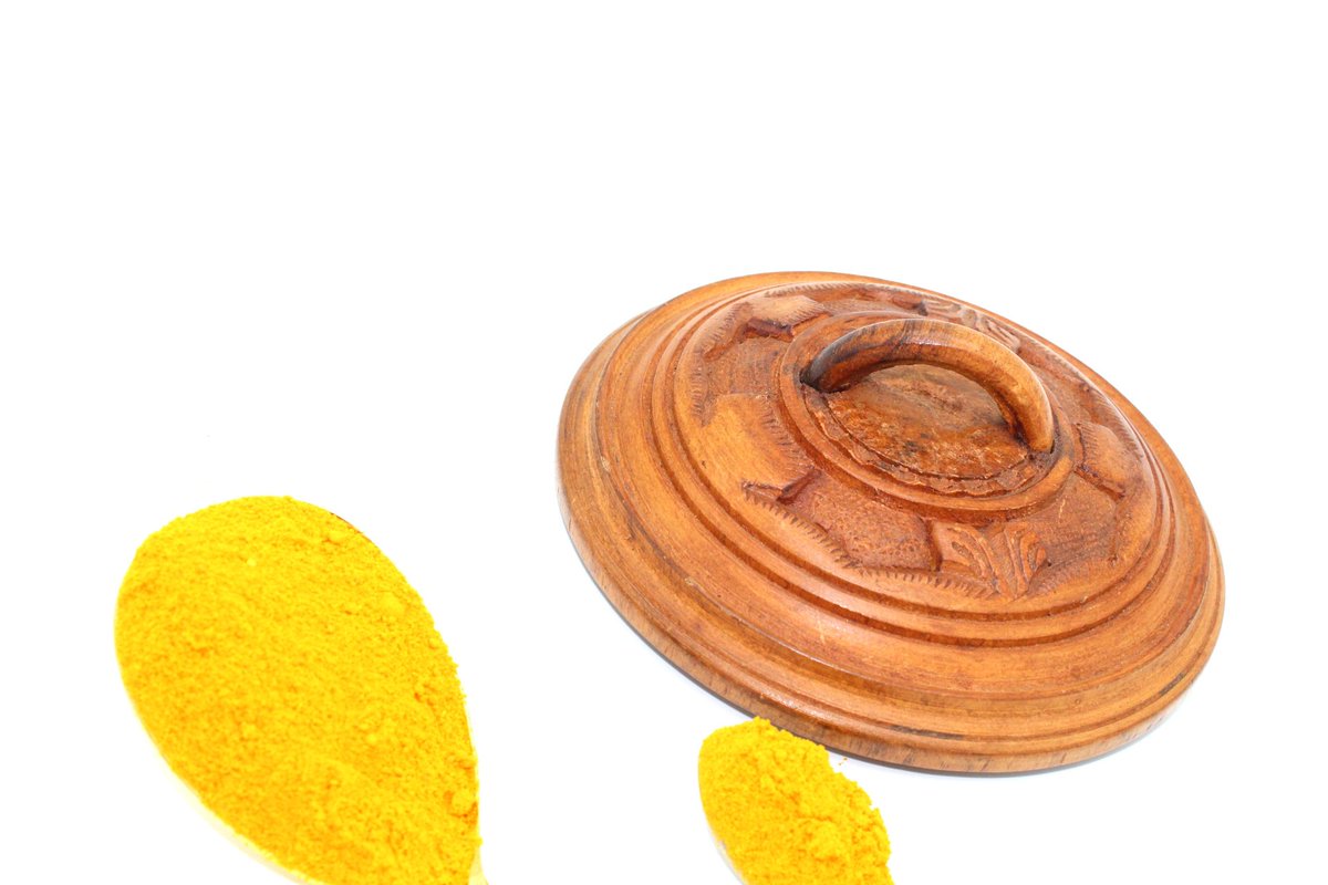 BemarivoU's tweet photo. #Turmeric is now commonly grown in the islands of the Indian Ocean - including #Madagascar! In ancient times, it was used as a perfume as well as a spice.

For the best quality turmeric, shop now on our website:
https://t.co/IQsJCo2OHP

#TurmericBenefits #FreshTurmeric https://t.co/W5dBSwB76W