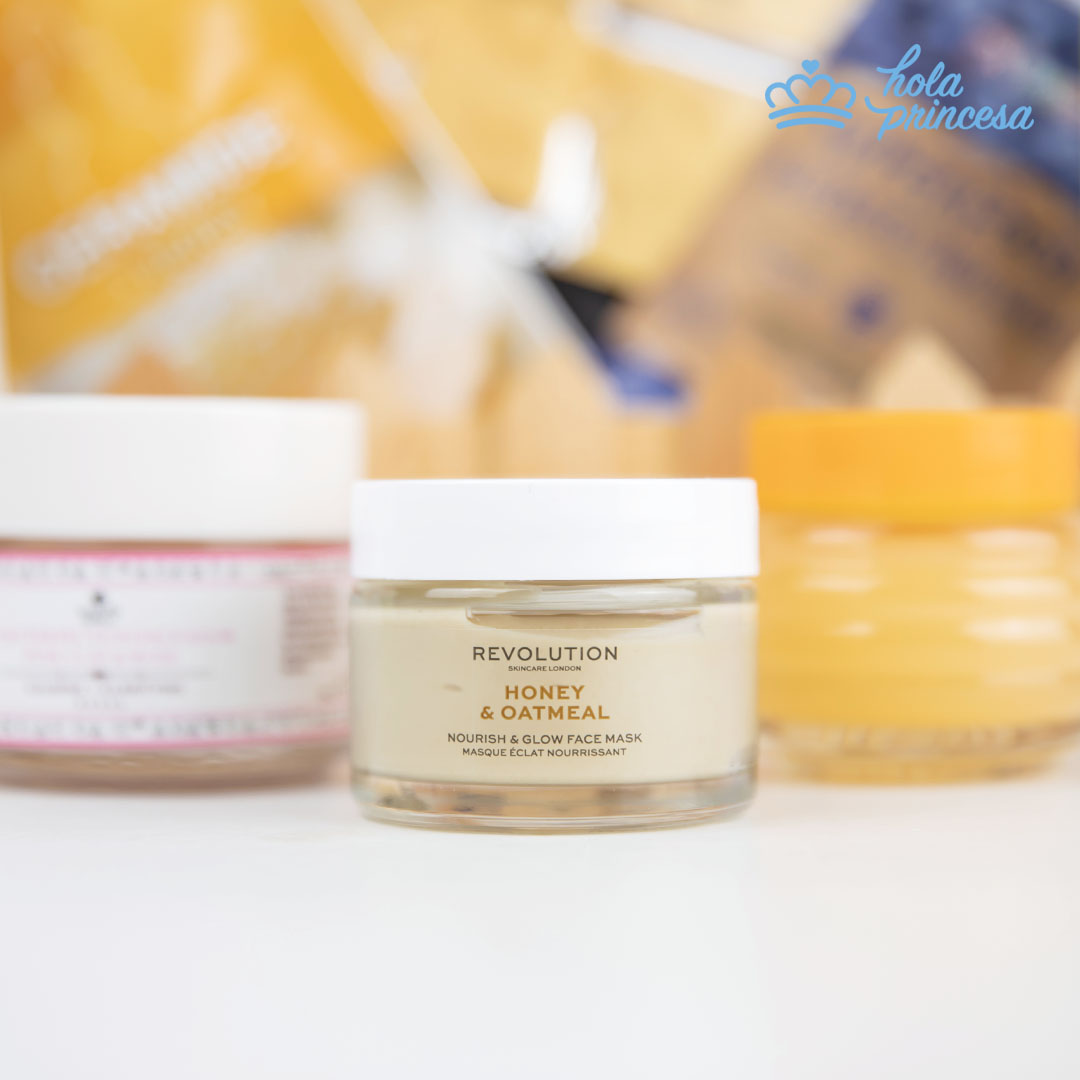 🌟 Nutritiva e Iluminadora 👉Contiene: #Avena (ilumina y exfolia), #AceiteAlmendrasDulces (hidrata, calma, ilumina), #Miel (hidrata profundamente, regenera) y #VitaminaE 💛 🙌 👑 ow.ly/2rk050Fgy8R 👉  ¡Un mundo sólo de mascarillas!