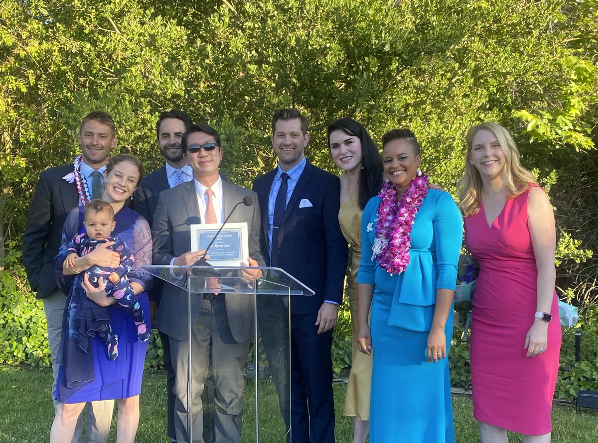 @opnotes graduation last nite was an amazing night. Our graduating chiefs honoring Byrne Lee who swept the faculty awards!! Josh Jar millo <a href="/kekopeckMD/">Kimberly Kopecky</a> <a href="/GraemeRosenberg/">Graeme Rosenberg</a> <a href="/forrester_jared/">Jared Forrester</a> <a href="/BaiuMD/">Ioana Baiu</a> <a href="/MiquellMillerMD/">Miquell O. Miller, MD, MS</a> <a href="/DrDrKatie/">Katie Blevins</a> truly in incredible group of chiefs