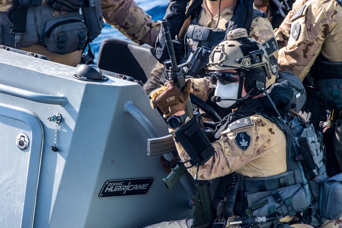 RoyalCanNavy's tweet image. #HMCSCalgary broke records on #OpARTEMIS. Their 17 successful counter-narcotics seizures were the most any single ship has made on any rotation in the history of the 34-Nation Combined Maritime Forces, &amp;amp; they set the record for the largest single heroin seizure in CMF history.