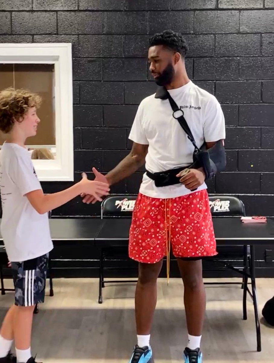 megannlively's tweet photo. Thank you, @powerplexnc for a great week of basketball camp! And thank you @CobyWhite for continuing to give back to your local community and our children. @UNC_Basketball https://t.co/BBm10O7YC0