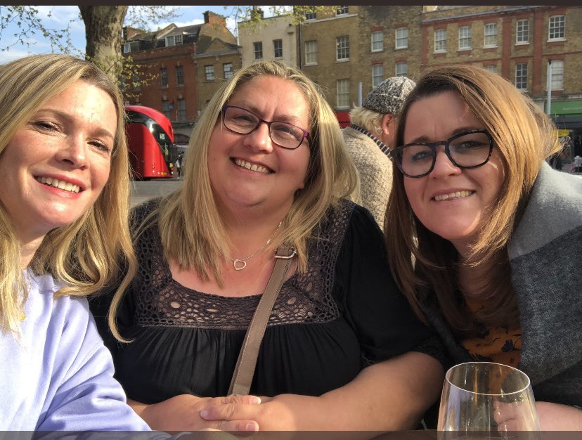 Lucyb30's tweet photo. Well that’s a wrap @RLHpaediatrico1 😭😭 @RLHchildren, it hasn’t been without its challenges but forever grateful for the friendships built and the experience gained over the last 4.5 years which has ultimately lead to the job of my dreams @RUHBath ❤️ https://t.co/bnVf9tSMqn