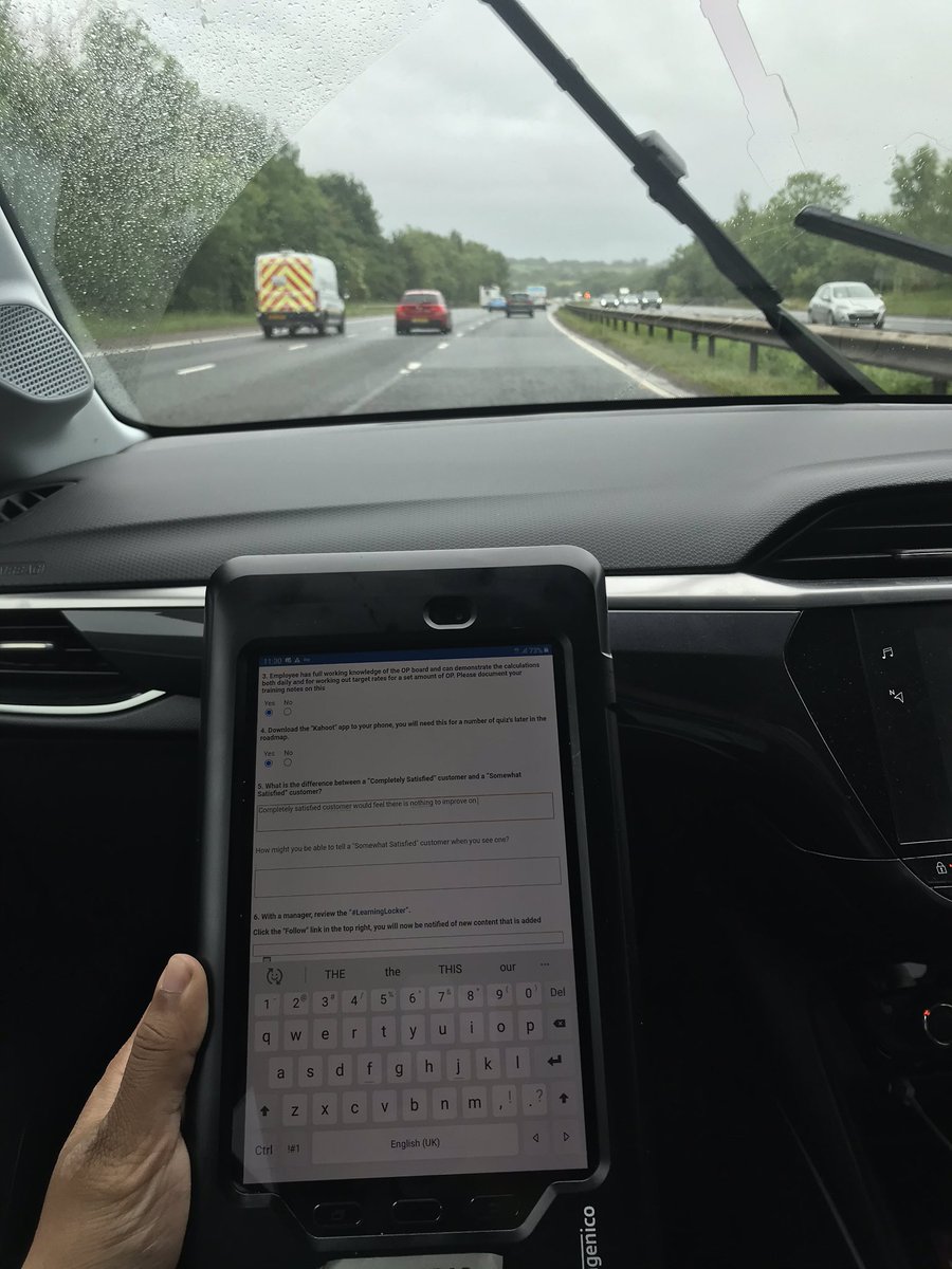 Helping Attika with Stage 1 on the way to Preston this morning, utilising what would otherwise be wasted time <a href="/hanwellens/">Hannah</a> @paul_u34  <a href="/U3Development/">Si Crumbleholme</a> <a href="/kierancregan/">Kieran Cregan 💙💛</a>