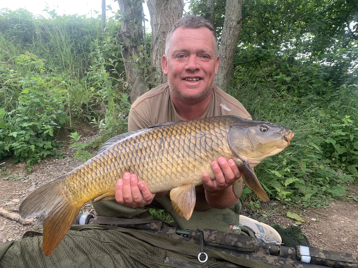 bones1004's tweet image. No1