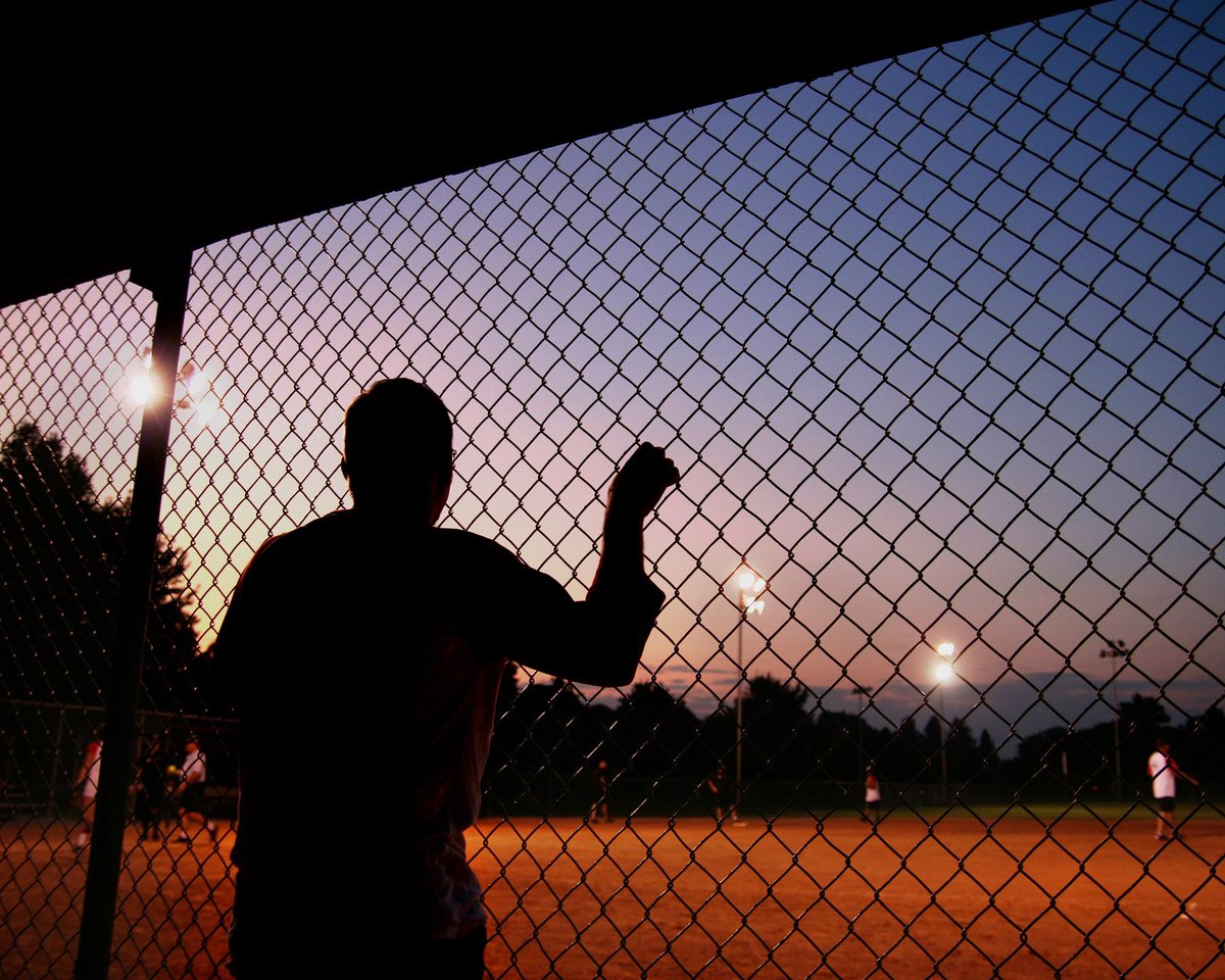Come check out the Pigs vs Dodgers, home opener tonight, gonna be a beautiful night. First pitch is 7:30PM Tom Laing Park. South Gate will be open, come spend a night under the lights.  #oink