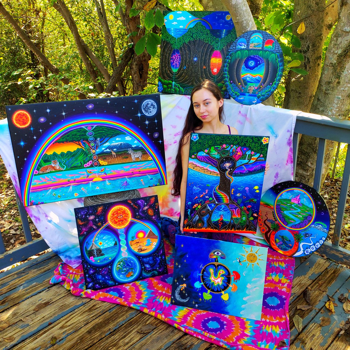 alteredmoonart's tweet photo. It's my birthday and all I want is for more people to see my art💜🥰 https://t.co/wAw6In8Xp8