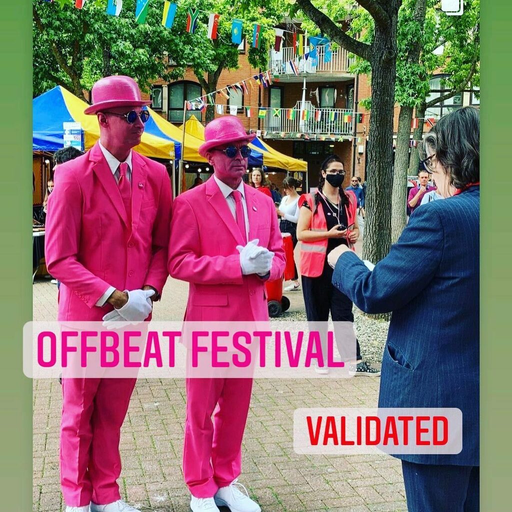 The Officials from The Bureau for the Validation of Art are back at work. Ensuring Art is Art since 2018. @offbeatoxford @the_waas #artvalidation #ritualsofbureacracy instagr.am/p/CQjdnqKDGi3/