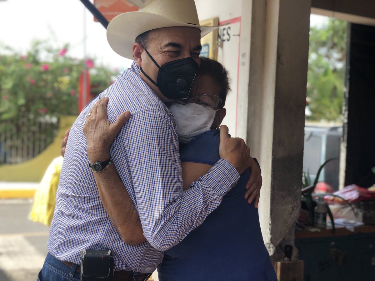 leonelsegundo12's tweet photo. Excelente viernes y buen fin de semana para todos. Aún no termino de agradecer por el cariño que me tienen. https://t.co/jREssWvzMZ