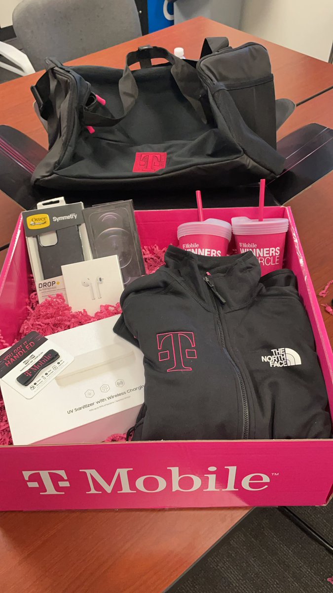 Omggggg!!! Thank you so much T-Mobile. You went above and beyond. I am beyond grateful for all of this. 🤗💕💕 #WinnersCircle
