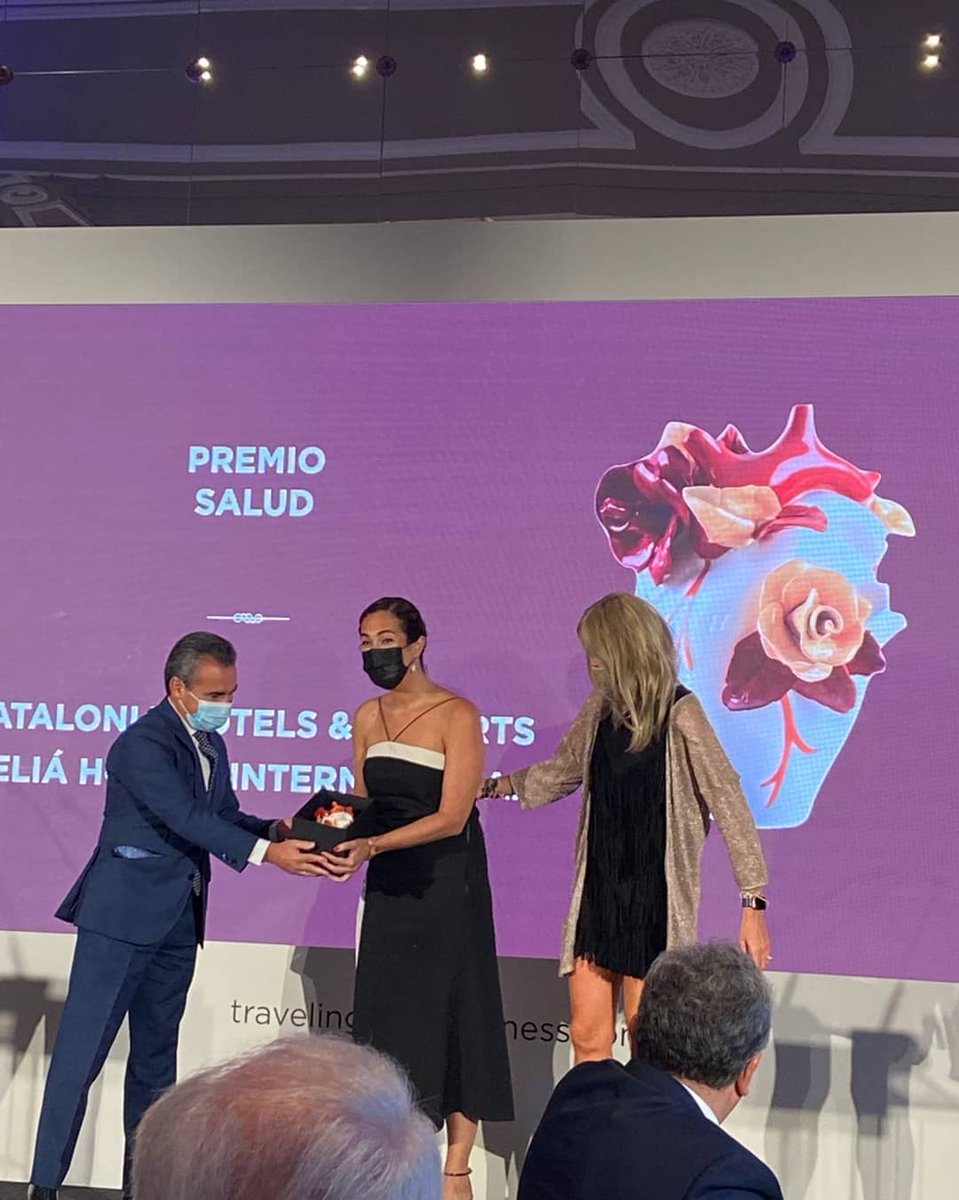 Orgullosa  por nuestra contribución al país con hoteles medicalizados y esenciales. Dedicado a mis compañeros <a href="/meliasitges/">Meliá Sitges</a> <a href="/meliapalmabay/">Meliá Palma Bay</a> <a href="/MeliaBcnSarria/">MeliáBarcelonaSarrià</a> @TRYP_AirportMad @MadridAirportsuits <a href="/condalmarhotel/">Hotel Barcelona Condal Mar</a> <a href="/BarcelonaTryp/">Tryp Barcelona Aeropuerto</a>    #Barcelonaapto @TrypMelilla <a href="/TrypLeon/">Tryp León</a>  @TrypAlameda