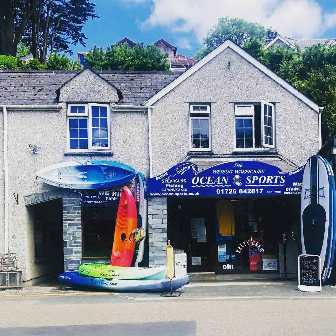 AdventureC's tweet image. The best thing about little Cornish villages is little independent stores like this that offer rental of equipment for a variety of cornish based adventures. We stumbled across little beauty in Pentewan.

#adventurecornwall #cornwalladventures #watersports #cornishwatersports