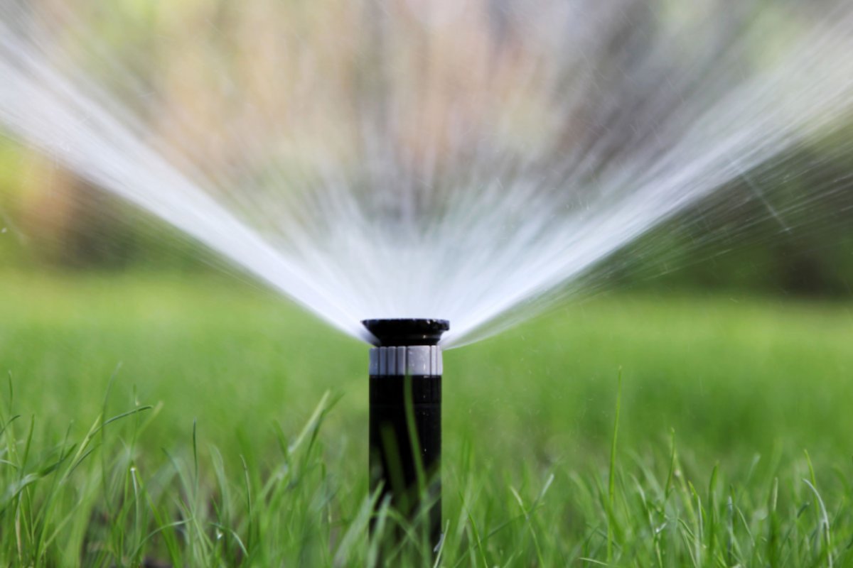 MTurfsupply's tweet photo. With a proper irrigation system, you can keep your lawn green all summer long. To learn more about our sprinkler solutions, visit us online: https://t.co/YPN3LGie79. 💦 https://t.co/PG5K5n73Ib