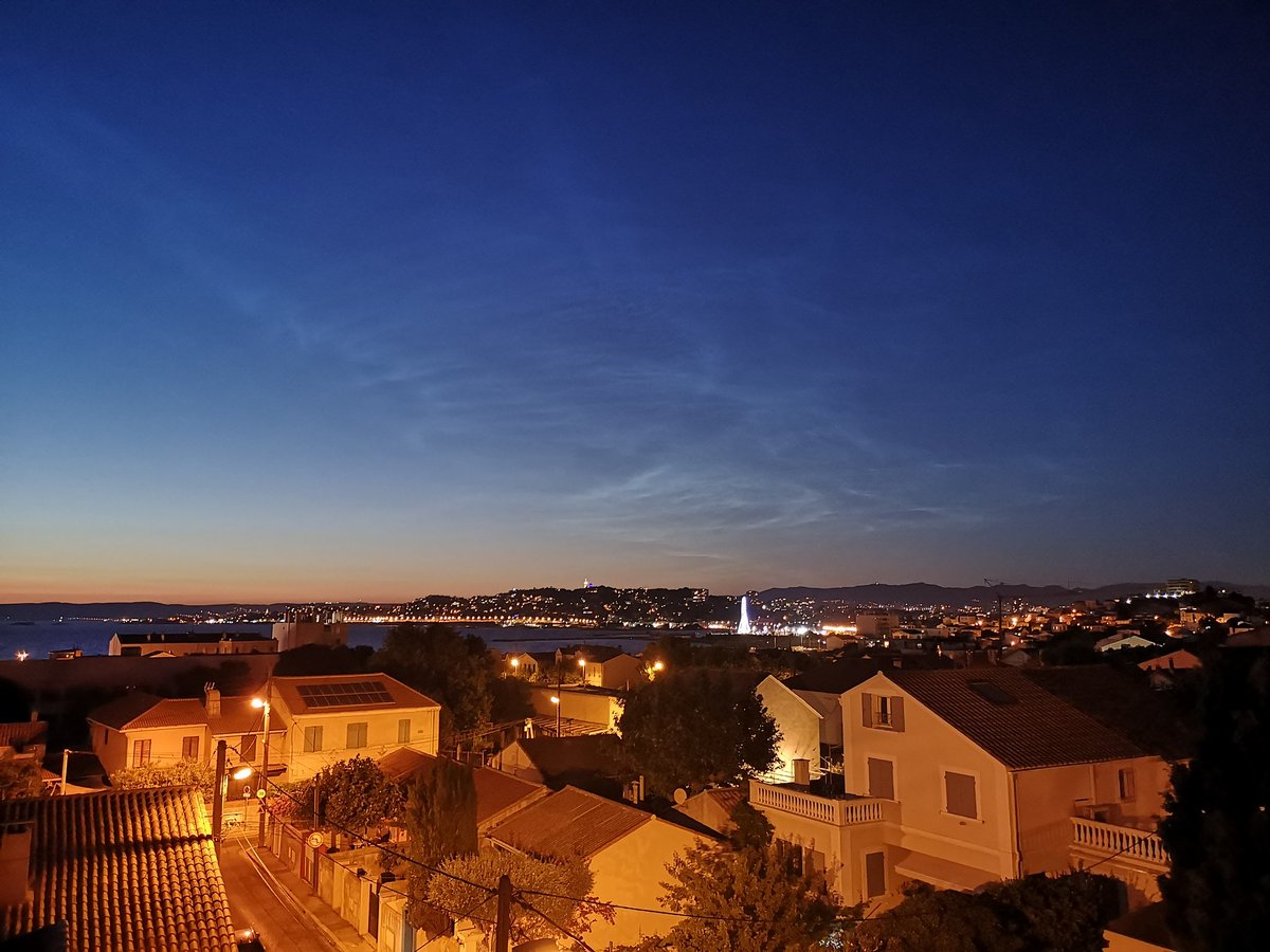 so_tourisme's tweet image. Une soirée apaisante en #Provence 💙 #Marseille 📍 #PointeRouge #OnATousBesoinDuSud 🇨🇵