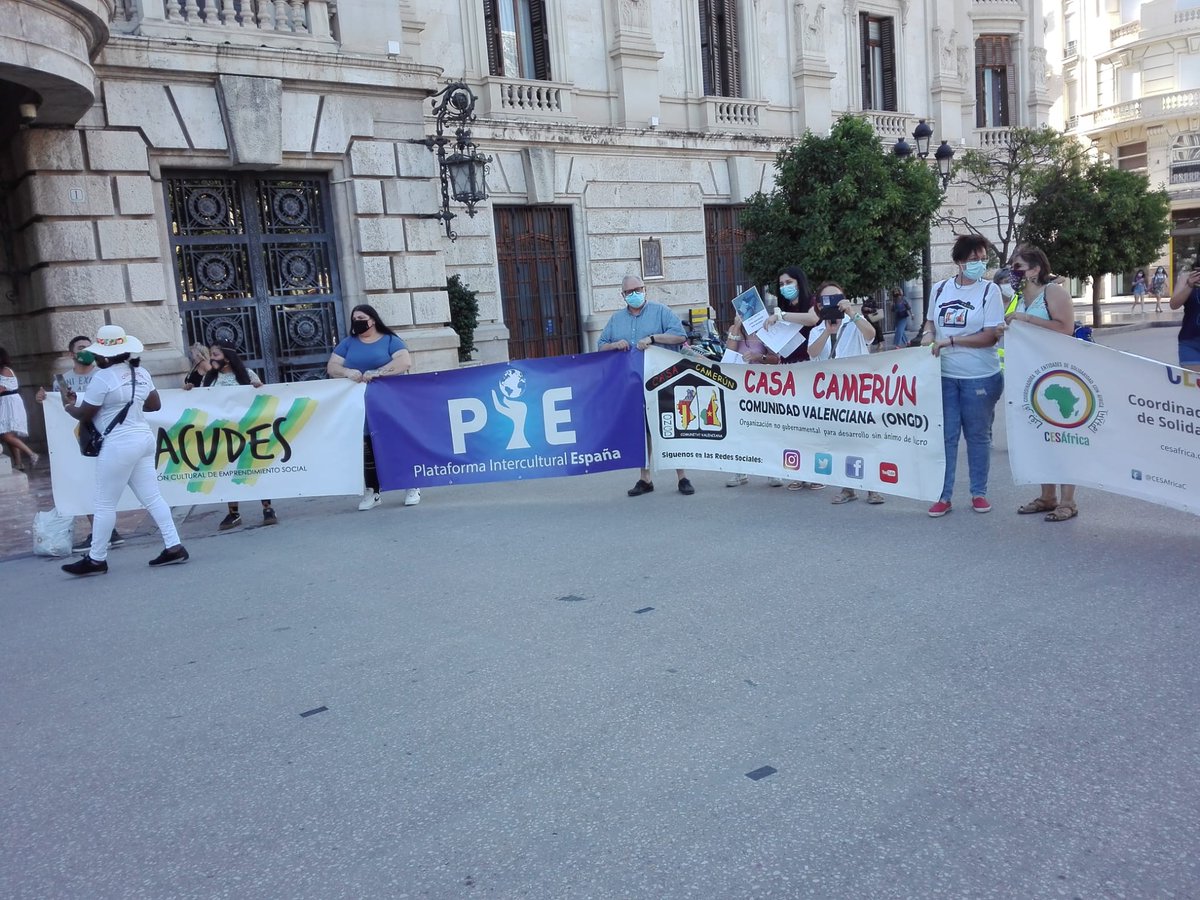 plataforma_inte's tweet photo. de ACUDES  Mario Chanchay . Cirineo Caicedo Secretario Camilo Monsalve coordinador general de jóvenes sin fronteras . Maria Puig de ACUDES. Ramiro Del Carpio Coordinador sindical. https://t.co/IQF00pXERx