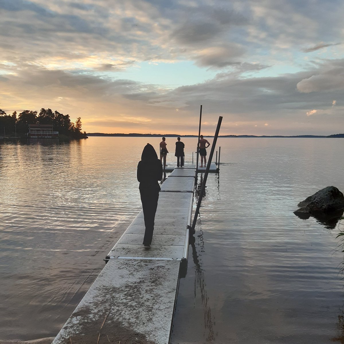Thanks for a great conference! Really well organized. 

Sorry to miss the final part, but happy to join in the midsummer celebrations. 😊