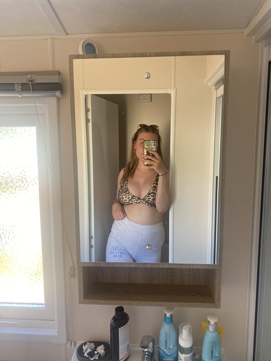 onlyfrans_'s tweet photo. I’m back..

50% off for the entire month 

Hot girl summer 

Link below https://t.co/ut7udXknqO