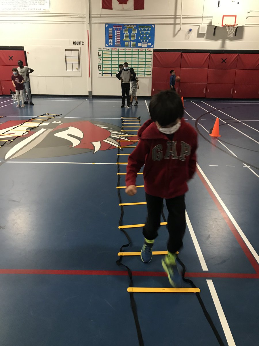 StMichael_CCSD's tweet photo. The rain didn't stop the Elementary students from enjoying a fun-filled Play Day! https://t.co/eiUZyQUySj