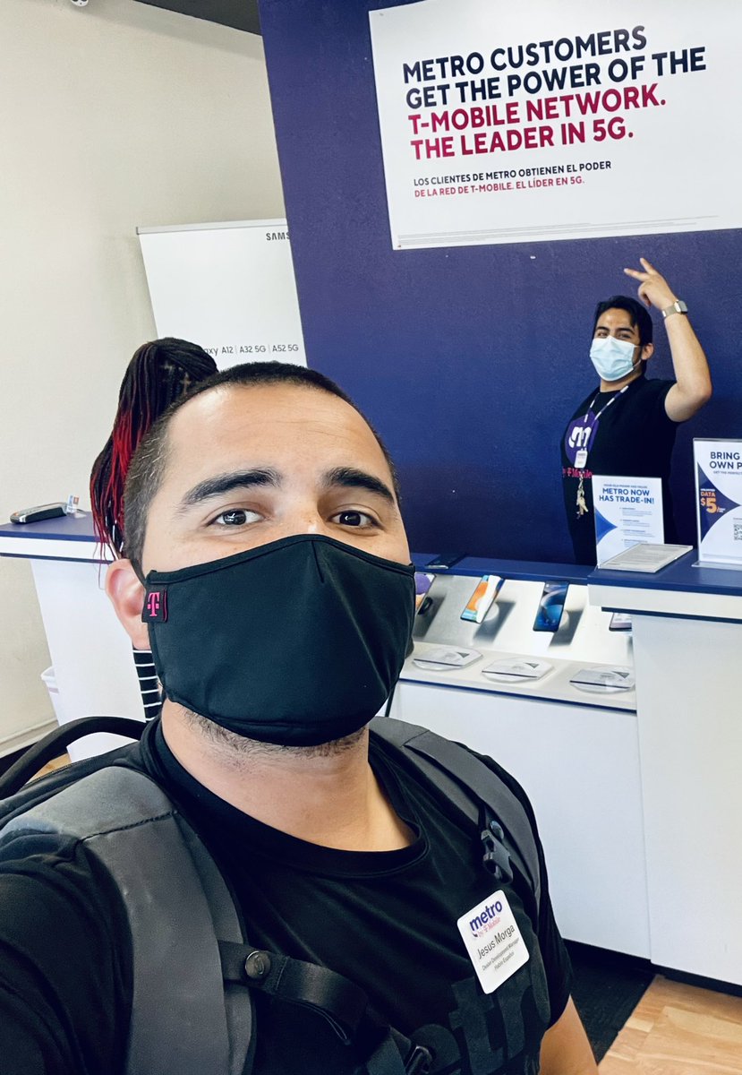 Name Tag On!! Loving the energy from our team today!! ITS Friday babyyyy letsgoooooooooo #allin #friday #promoday @JamesLeeWC <a href="/gracewang22/">grace wang</a> <a href="/EdgarArsenal541/">Edgar Silva</a> <a href="/Maureen2828/">Maureen Lopez</a>