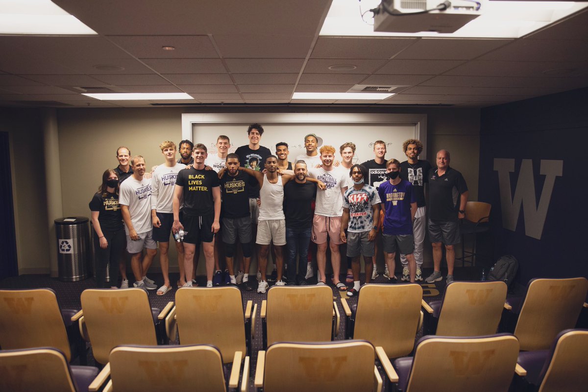 Had a great couple of days listening and engaging with <a href="/TBrianKight/">Brian Kight</a>. So glad we could get him back up here. He’s simply the best‼️ #E+R=O #DMGB #TougherTogether #GoHuskies🐶☂️