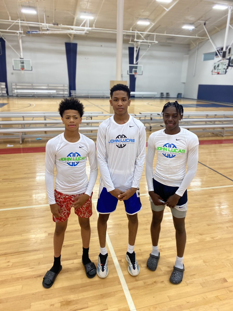 AgapeKeys's tweet photo. These boys played!!
They said them Milwaukee boys can play. Great job young man. #MasTheFamily
#GoNovas #Power5 @MAS_Athletics https://t.co/Rrim25vd1Q