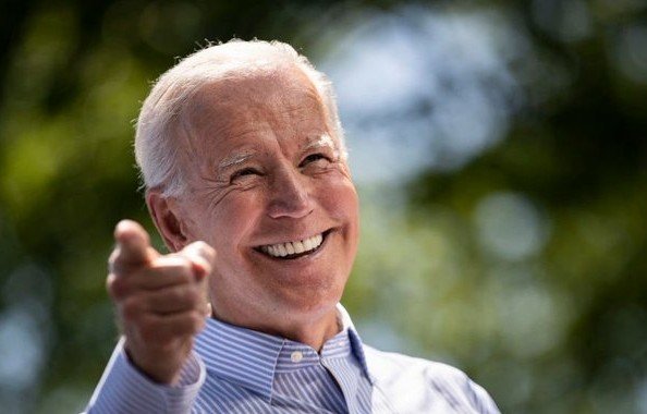 Total days in office with job approval above 50%:

Biden: 160
Trump:  0