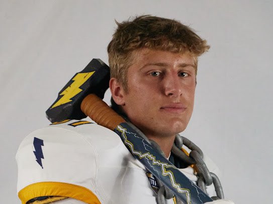 EvanMas23612921's tweet photo. Thank you for a great unofficial visit @KentStFootball today @Coach_Ferrell55 @CoachESoto @MikeAnders97 @TheHC_CoachLew  #FLASHFAST @SycamoreAves_FB https://t.co/k0dKXwu7X6