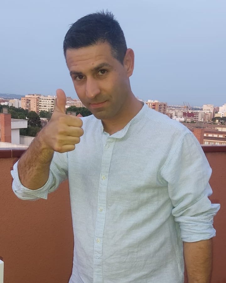 NOCHE DE VERANO Agradecido 🙌 a los  medios 📻🎙por la #promoción de estos dias. Seguimos 🔥
<a href="/999vlcRadio/">99.9 ValenciaRadio</a> @lacanteravradio <a href="/tarragonaradio/">Tarragona Ràdio 🟣</a> <a href="/SER_TgnReus/">Cadena SER TGN-Reus</a> <a href="/gentedespierta_/">gentedespierta_</a> <a href="/RadioInter_es/">Radio Inter</a> <a href="/Mitomania_/">Mitomania</a>

#deduende #single #nuevosingle #verano #verano2021 #noche #nochedeverano #cantautor