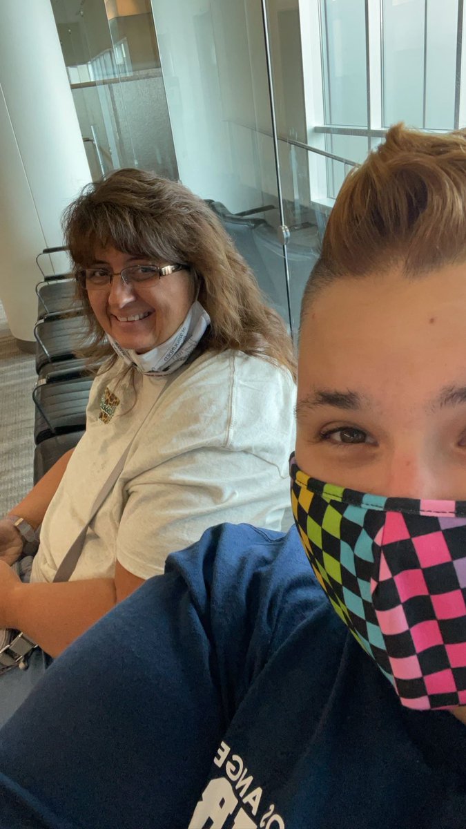 immazinaman's tweet image. About to hope a plane to Los Angeles with my favs. See ya soon @WaytoHaught_16 @potatohaught!  #LABound #CountdownToMoving