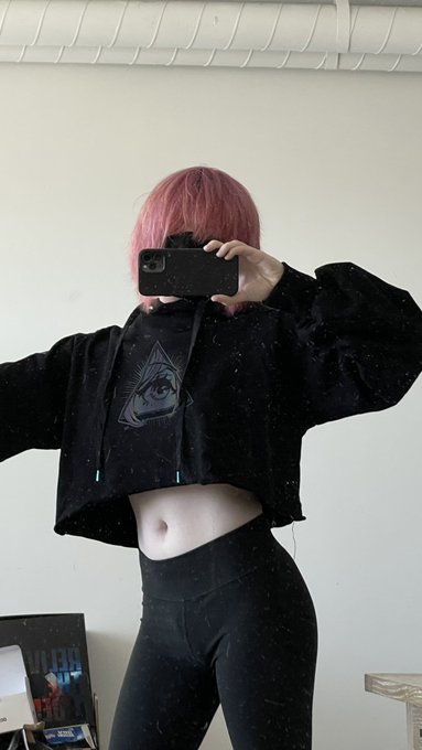 As always my mirror is dirty and I have to take out the recycling guardian https://t.co/4QwUjgANao<a href="/tag/mvsales"class="tags"><span>#mvsales</span></a><a href="/tag/mvtrans"class="tags"><span>#mvtrans</span></a>