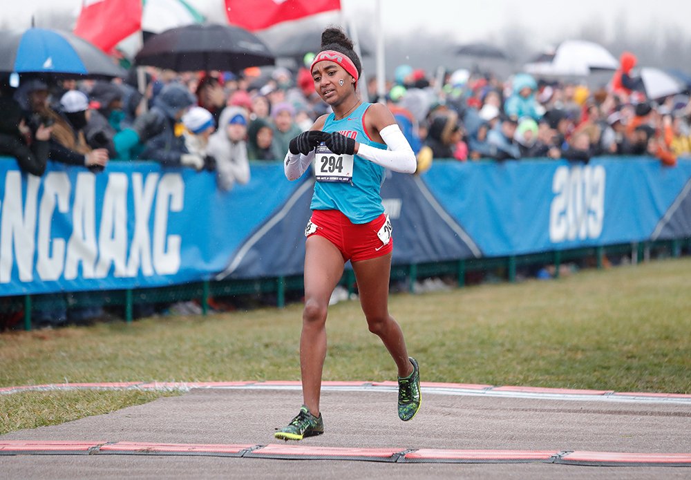 usatf's tweet image. USATF learned today that the transfer of allegiance application for athlete Weini Kelati was approved with immediate affect. 

Ms. Kelati will compete in the women’s 10,000m Saturday morning and is fully eligible for Team USATF. #TrackFieldTrials21 

📷: @tandfn