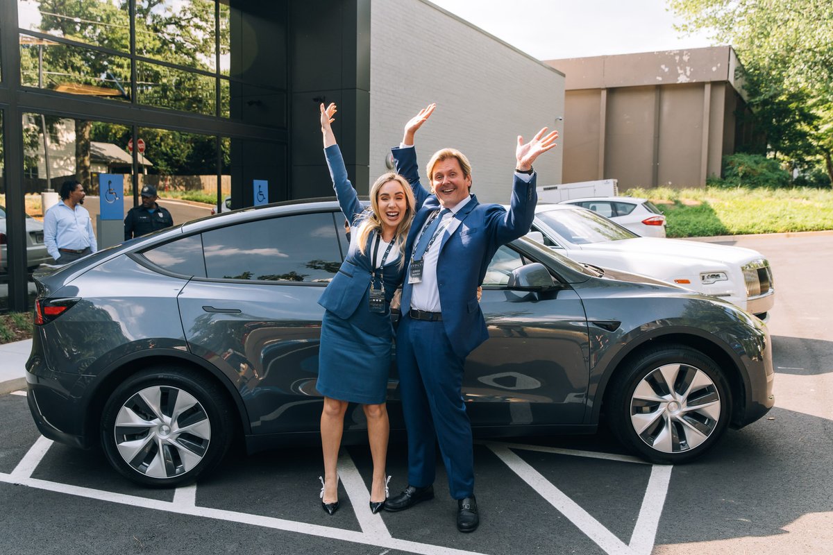CrispGrowth's tweet photo. Congratulations to our Crisp Effect Challenge midpoint winners Greg and Jany Ward on their brand new Tesla Model Y!
These two work so hard on their firm Ward Law Group and on bettering themselves and their team day in and day out, so this is a well-deserved prize! #EVOLVESUMMIT https://t.co/pq9YjOrq8j