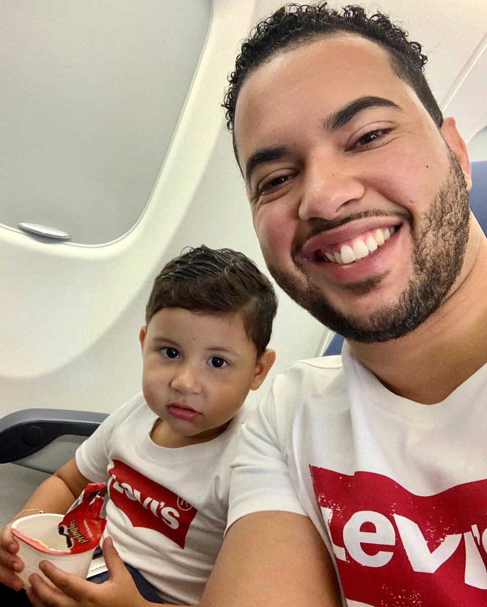 Daneska93's tweet photo. 👨‍👩‍👧‍👦♥️ #FamilyMiniGetAway @JonathanNunez4 https://t.co/ZvmMlTgGnZ