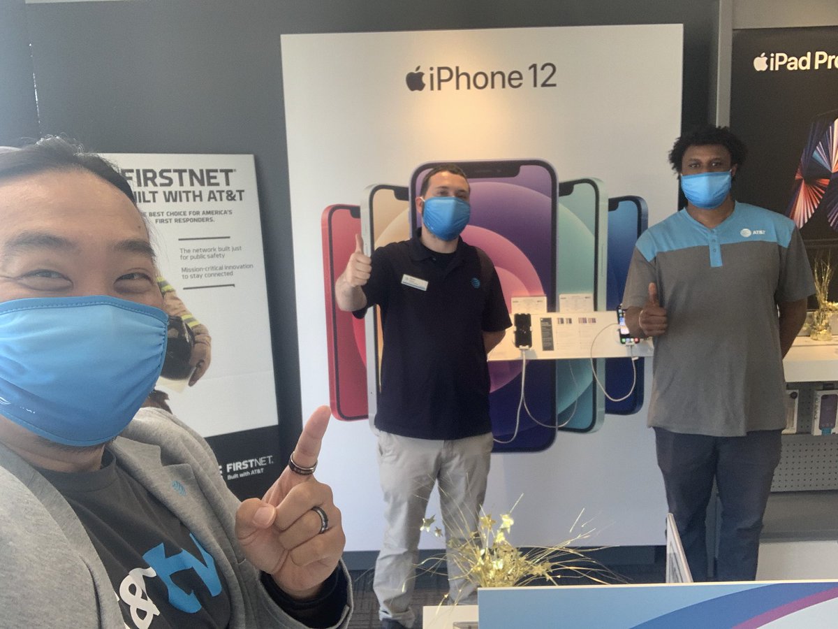 Here at #PrimePhoenixville with SM Aaron and RSC Matt! A Prime team getting it done ✅ Can’t wait to see this team take #1 spot. #BLUEBANDIT #TURNUPTHELOVE #WinAsOne #OHPA <a href="/NDixon121212/">Nicole Dixon</a> <a href="/sharonsbrsox/">Sharon Noe</a> <a href="/joeleviiv/">Joe Levi</a> <a href="/MBonaparte/">Markus Bonaparte</a>