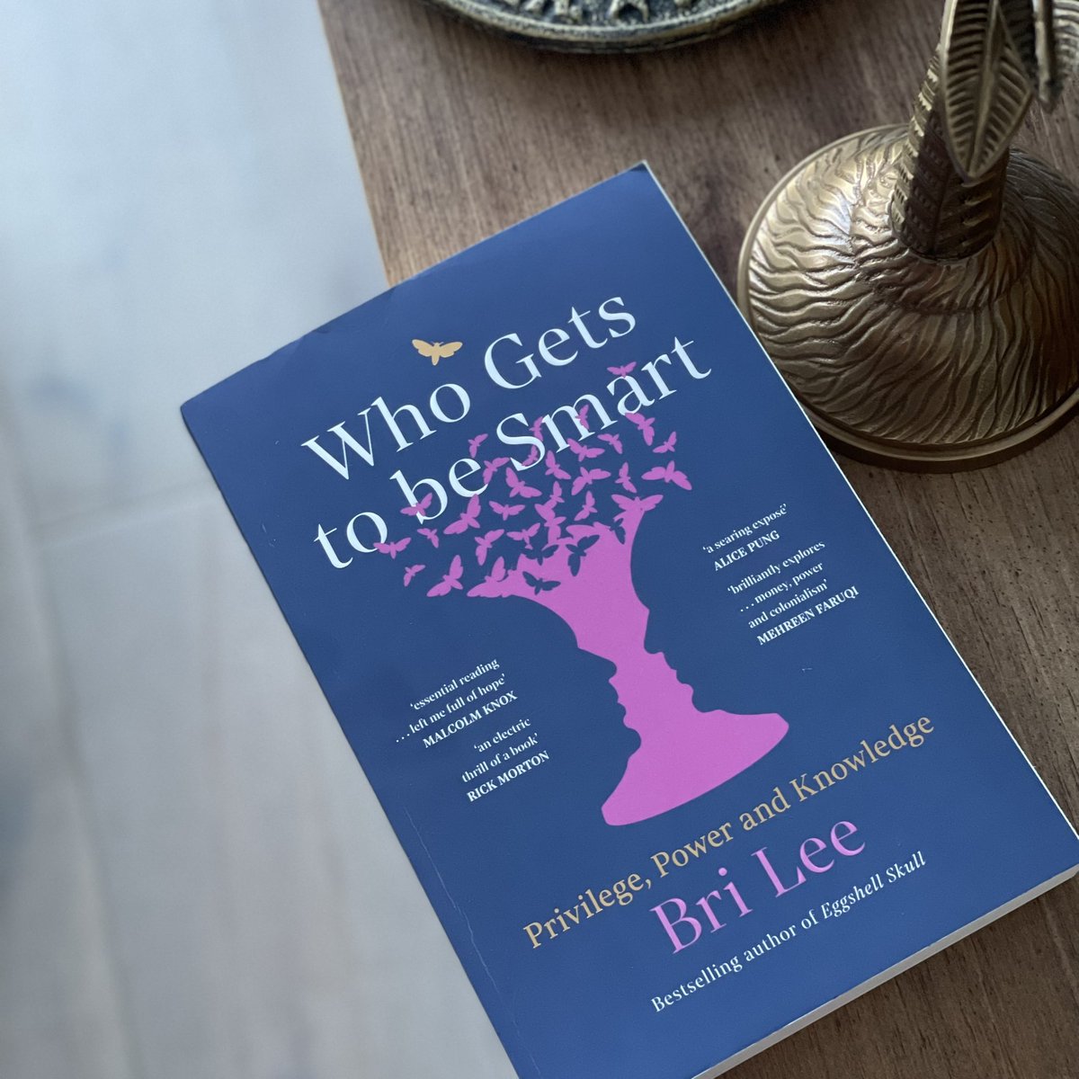 thereadingwomen's tweet photo. We’re pleased to team up with @bri_lee_writer and celebrate the launch of #WhoGetsToBeSmart 🥳 We have two copies of the audiobook to giveaway over on IG 📚🎧 https://t.co/mi8mvadEIi https://t.co/09XunAlhny