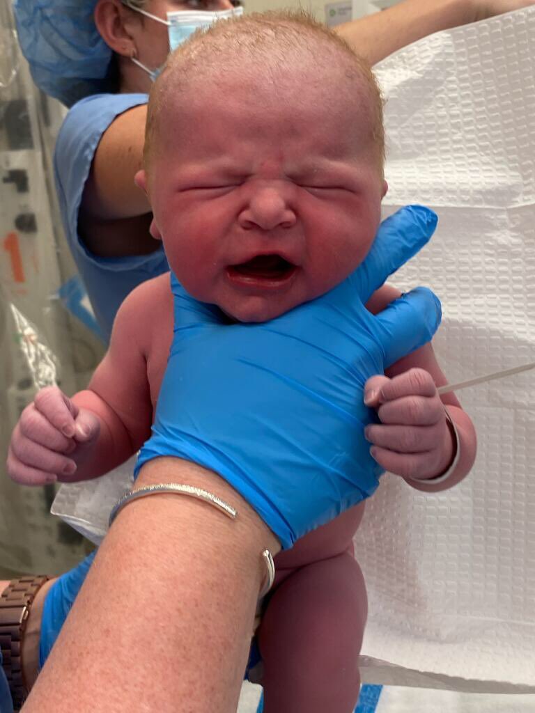 HeatherHolder's tweet photo. Lacey Grace Ritchie! 👶🏼

She’s 7lbs and 14oz, ⚖️
20 inches long, 📏
and born at 12:52pm on June 25th 2021. ⏱ https://t.co/pIMpIVWRCo