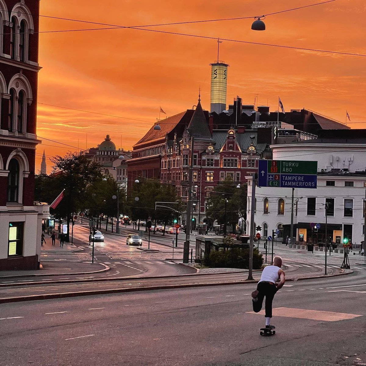 RT @juuuso: Awesome snap of Helsinki in midsummer by @lindstromphoto https://t.co/98ZftxdcJx