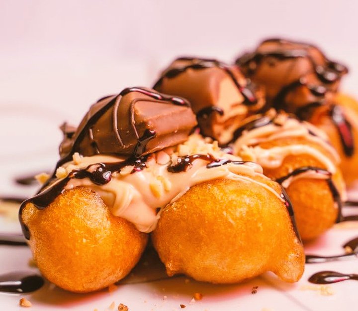 Loukoumades

Donat kecil-kecil yg ternyata buatnya gambang bgt,tdk seribet kita buat donat bolong..
Dan anak2 pun suka💃💃💃

Cemilan cemilan caem
Buat yuk 🌼🌼
Save and RT🌼🌼