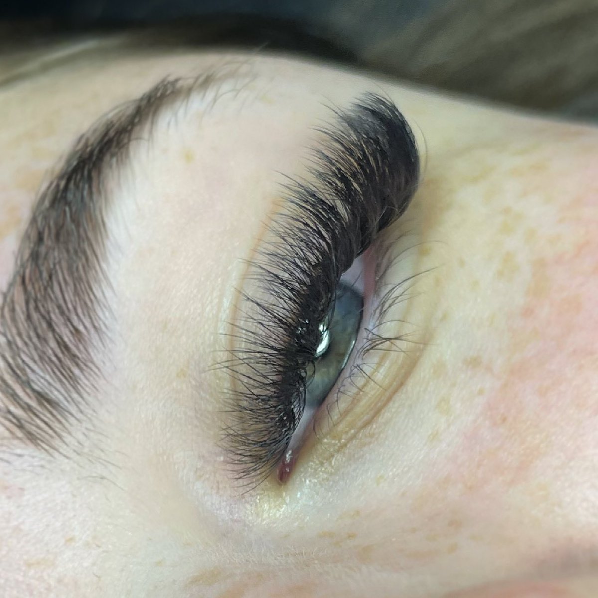kndraquattrucci's tweet photo. Hiiii it’s me your fav lash tech just dropping by to plug my most recent work✨ 

You might not be in the market for lash extensions but your followers might be. 

Pls retweet to help me grow my business!
(Insta @_lashesbyken) https://t.co/c4g5LM85XA