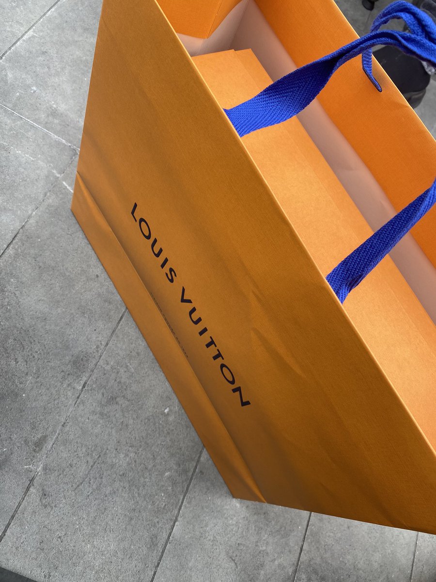 Mezelf even lekker verwend op me verjaardag met een nieuwe tas! Iedereen bedankt voor de felicitaties 🥰🙈❤️