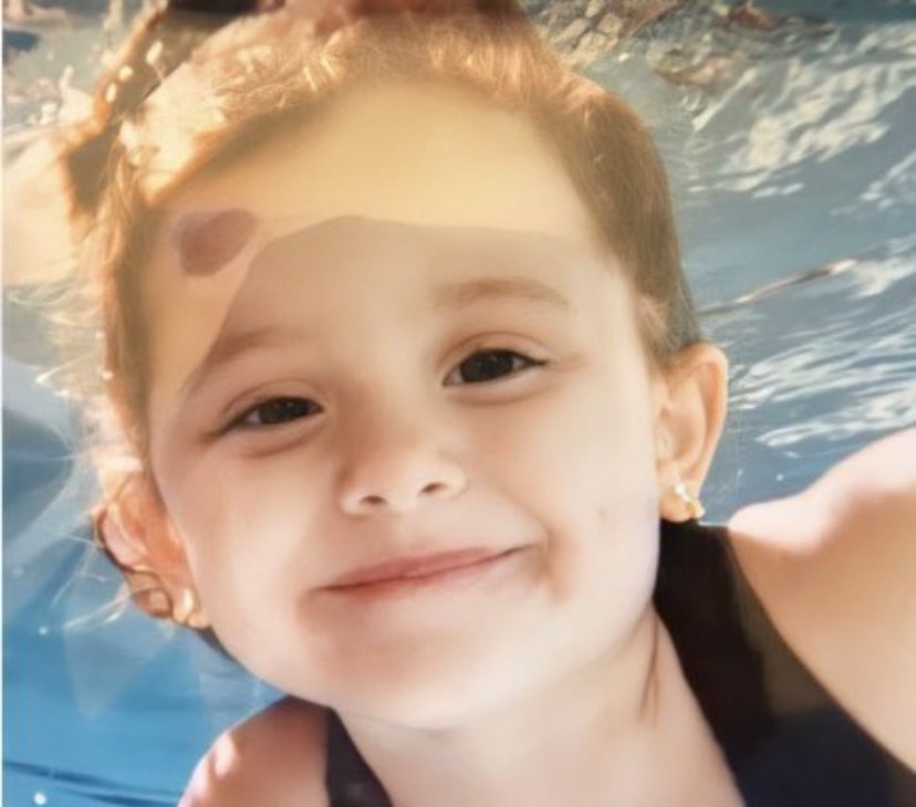 Ariana World HQ ☀️ tweet media