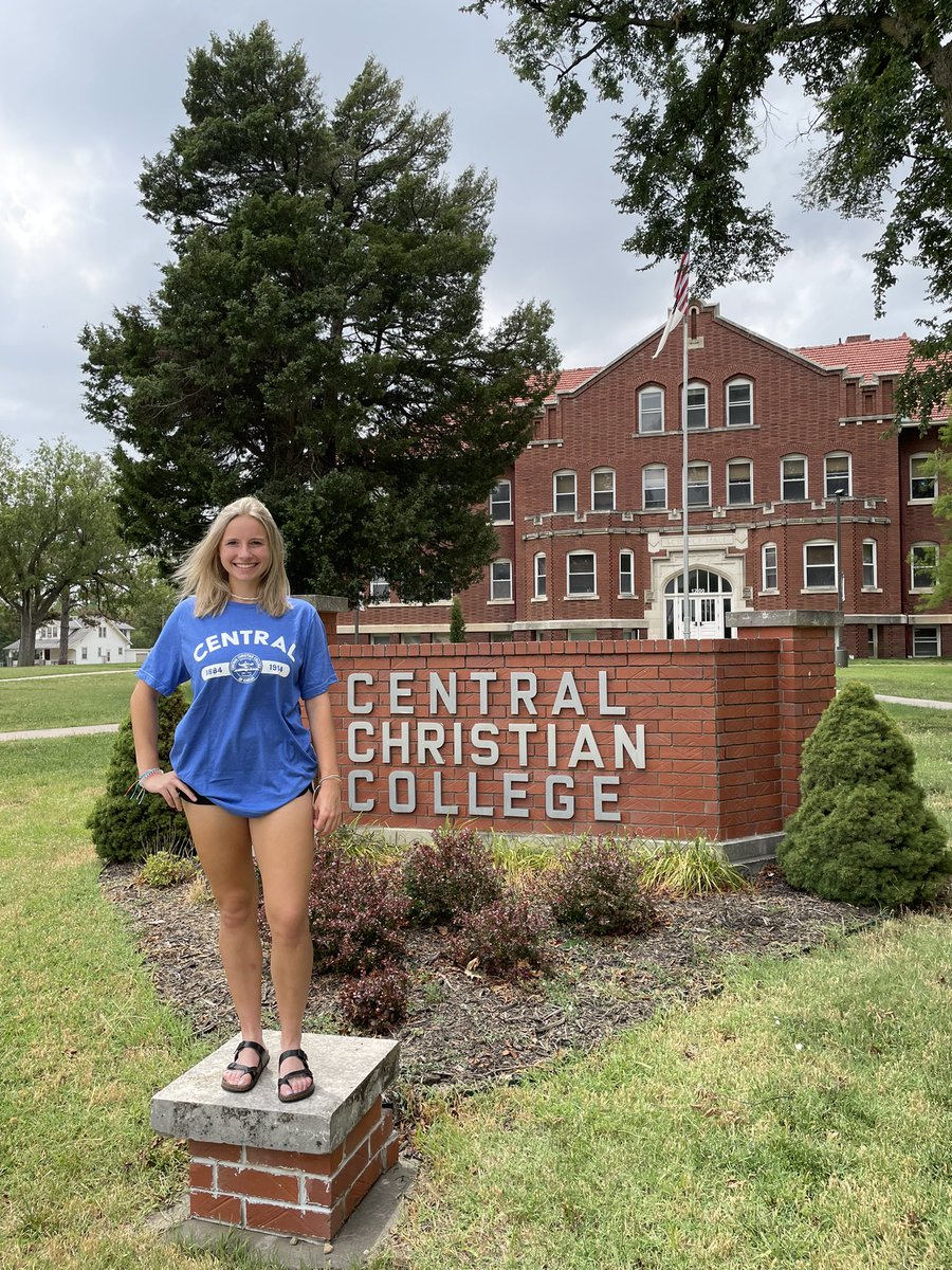 I had my first college visit today <a href="/CCCWSoccer/">Central Christian College of Kansas Women's Soccer</a>  in Kansas. Coach Ouren and the entire staff &amp; faculty <a href="/cccktigers/">Central Christian</a>  went above and beyond to make our visit awesome! @SolarFDL02G