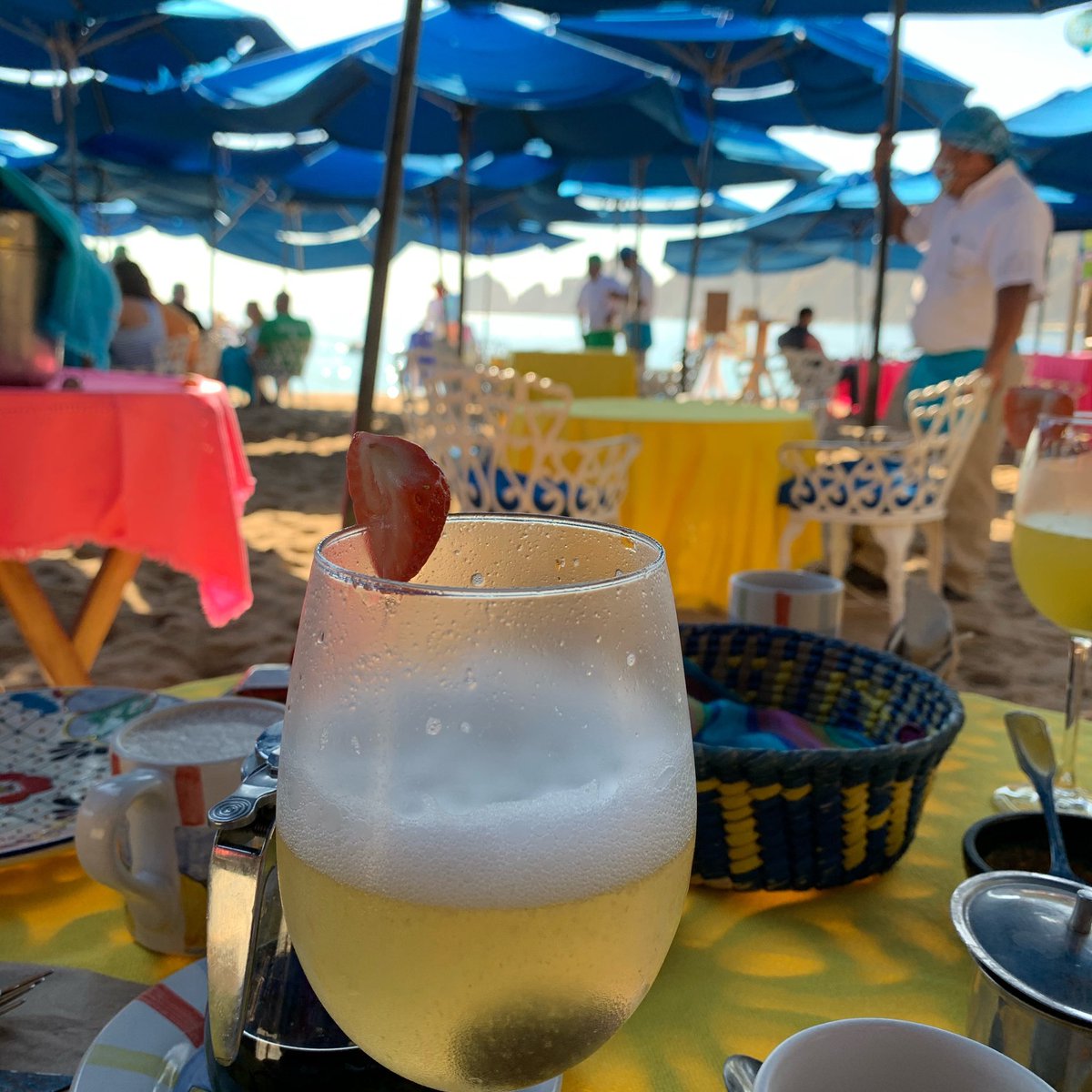 RoamingOwning's tweet image. Just another day at “The Office”.  I would gladly be a workaholic. Lol