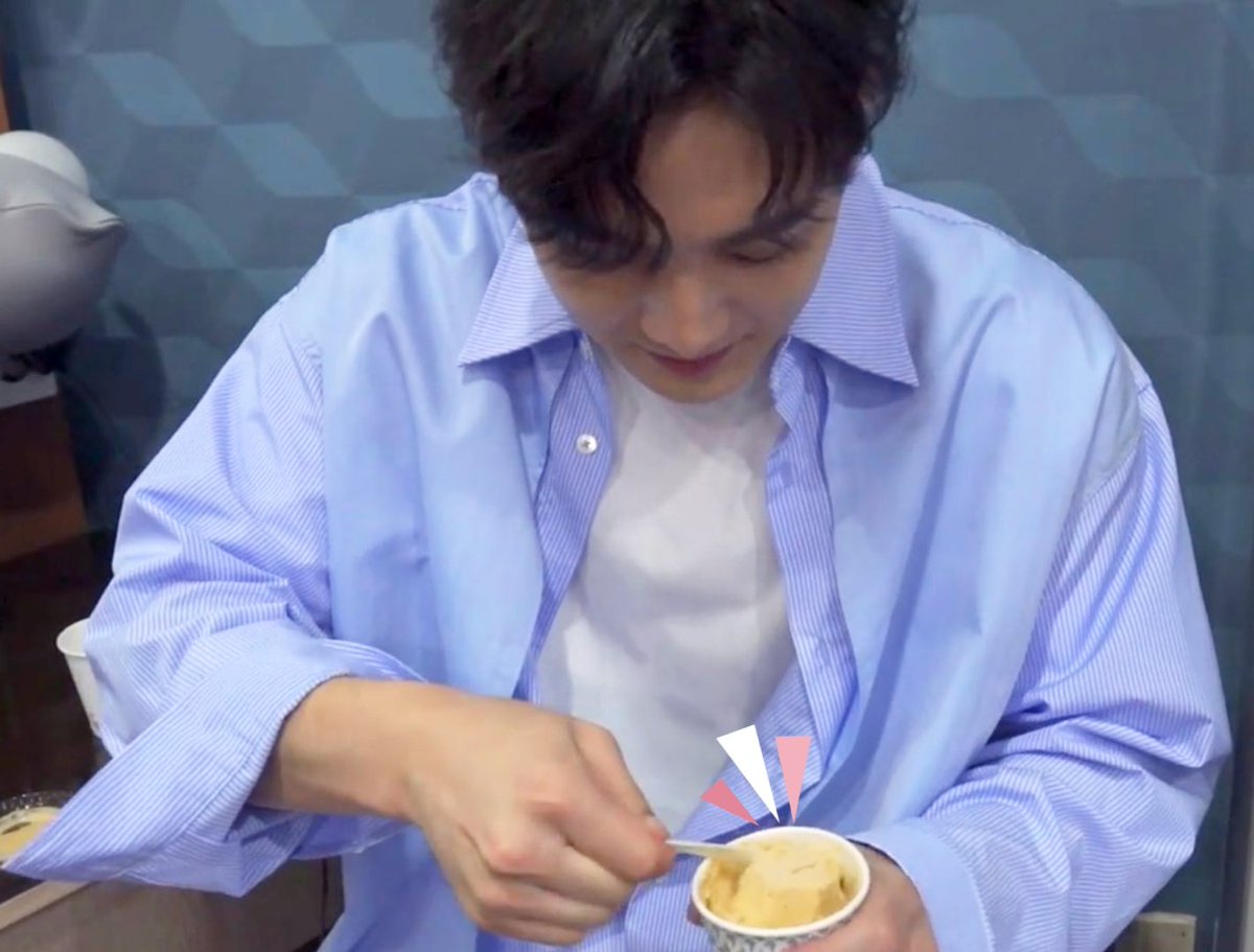 clownwtiger's tweet image. [dklown&apos;s INSTAGRAM POST] - 2P

coldest with the kiss, so she call me ice cream 😳🍦

👤: @GW_ENT
#️⃣: #GWModels

210626 · 13:12:21 KST