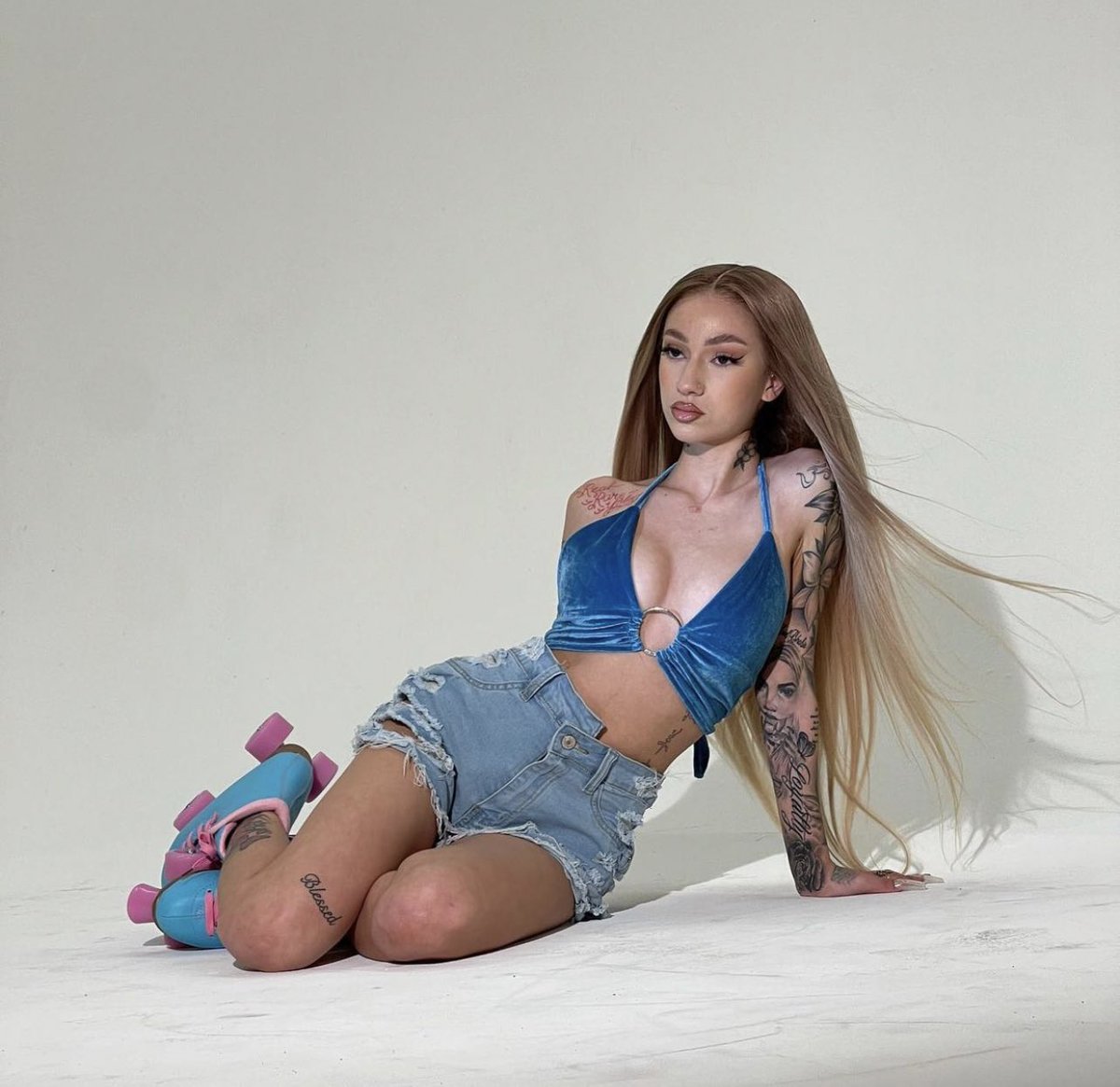 Zoë (@zoexoe_) | Twitter