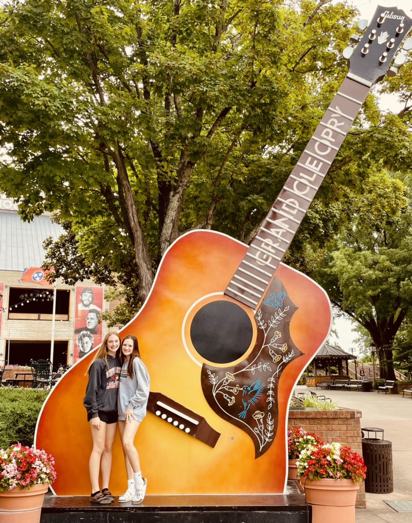 studio15041's tweet photo. So far over 1,000 road miles with 2 more destinations to go. I am so lucky to share this precious time with my daughter and Mo (she’s basically family too.) Laughing, car karaoke, weird TikTok noises from the back seat, ice cream, and all the photos. #CherishedTime ❤️ https://t.co/evEPJcC73W