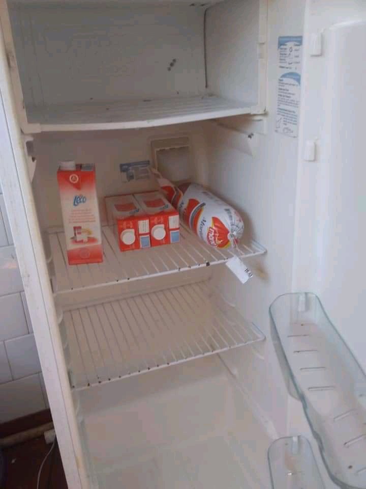 Vitoriaryan2's tweet photo. Oi gente eu clamor por ajuda não tenho nada pra comer meu bbzinho ta sem leite gente pode ser até com 1real ele só tem 3meszinho mim ajuda eu imploro ajuda😭🙏☹meu pixwellvitoria09@gmail.com https://t.co/FnnrefY0cW
