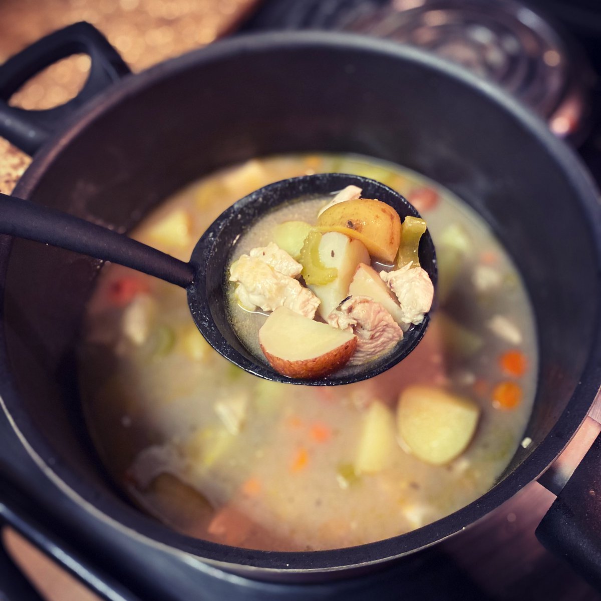 ChristinaReisWx's tweet photo. #WeeklyRecipe: Chicken stew! ππ²
(Donβt come at me for me making this in summer either. π)
https://t.co/JMpcLuBkTD https://t.co/ckgHWWliQ1