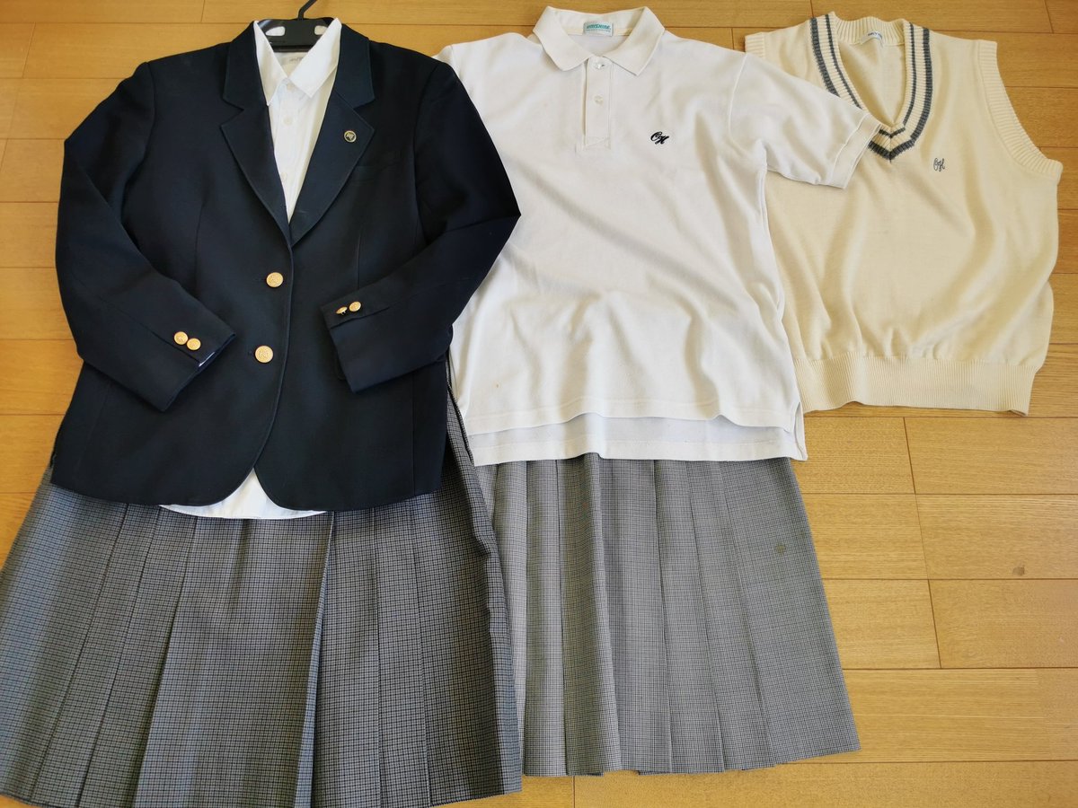 埼玉県立大宮東高校の制服セットを買い取らせて頂きました！リバンや